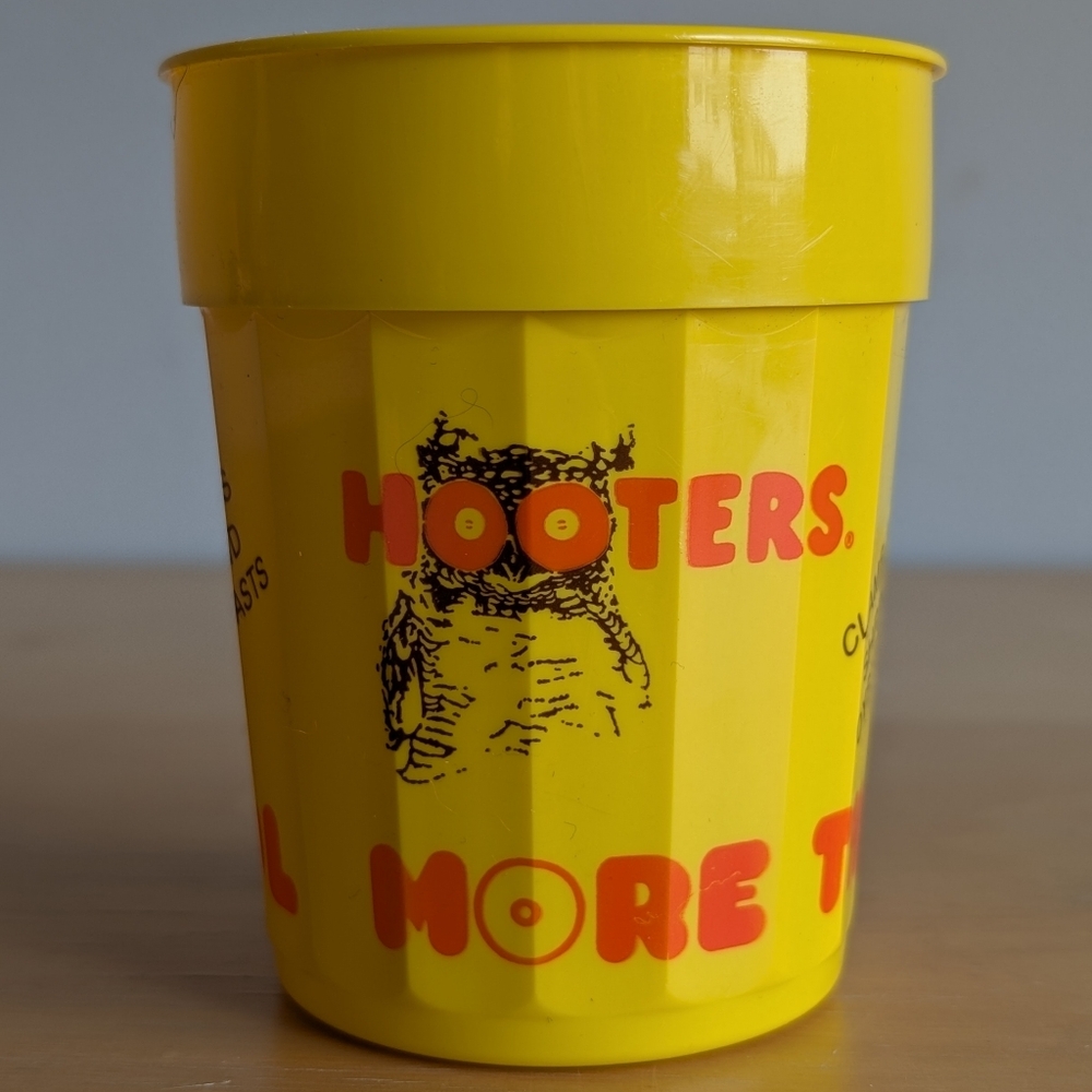 Hooters "More Than A Mouthful" Plastic Drinking Cup, Yellow & Orange